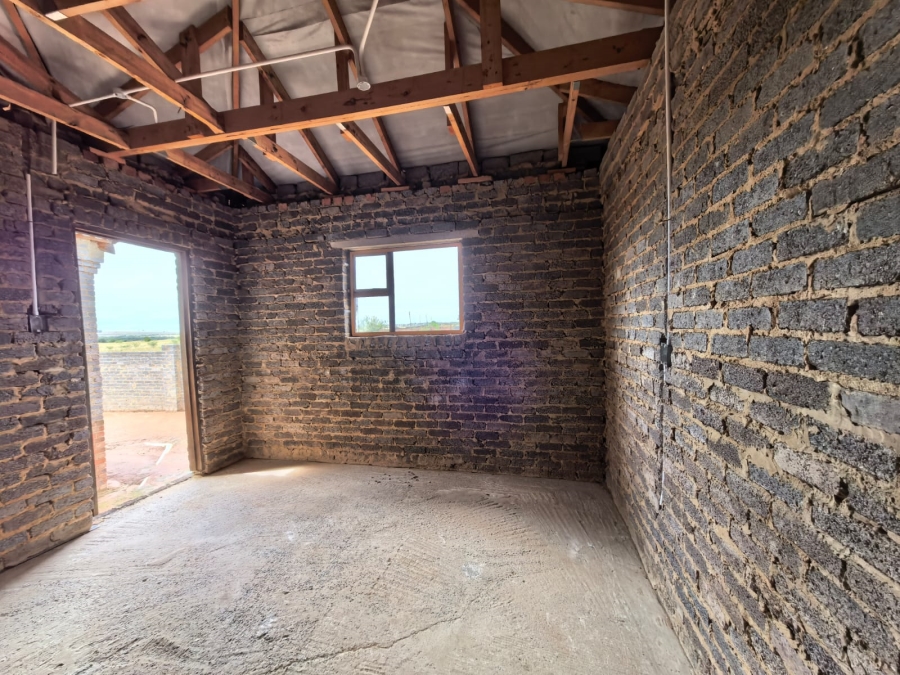 5 Bedroom Property for Sale in Parys Free State